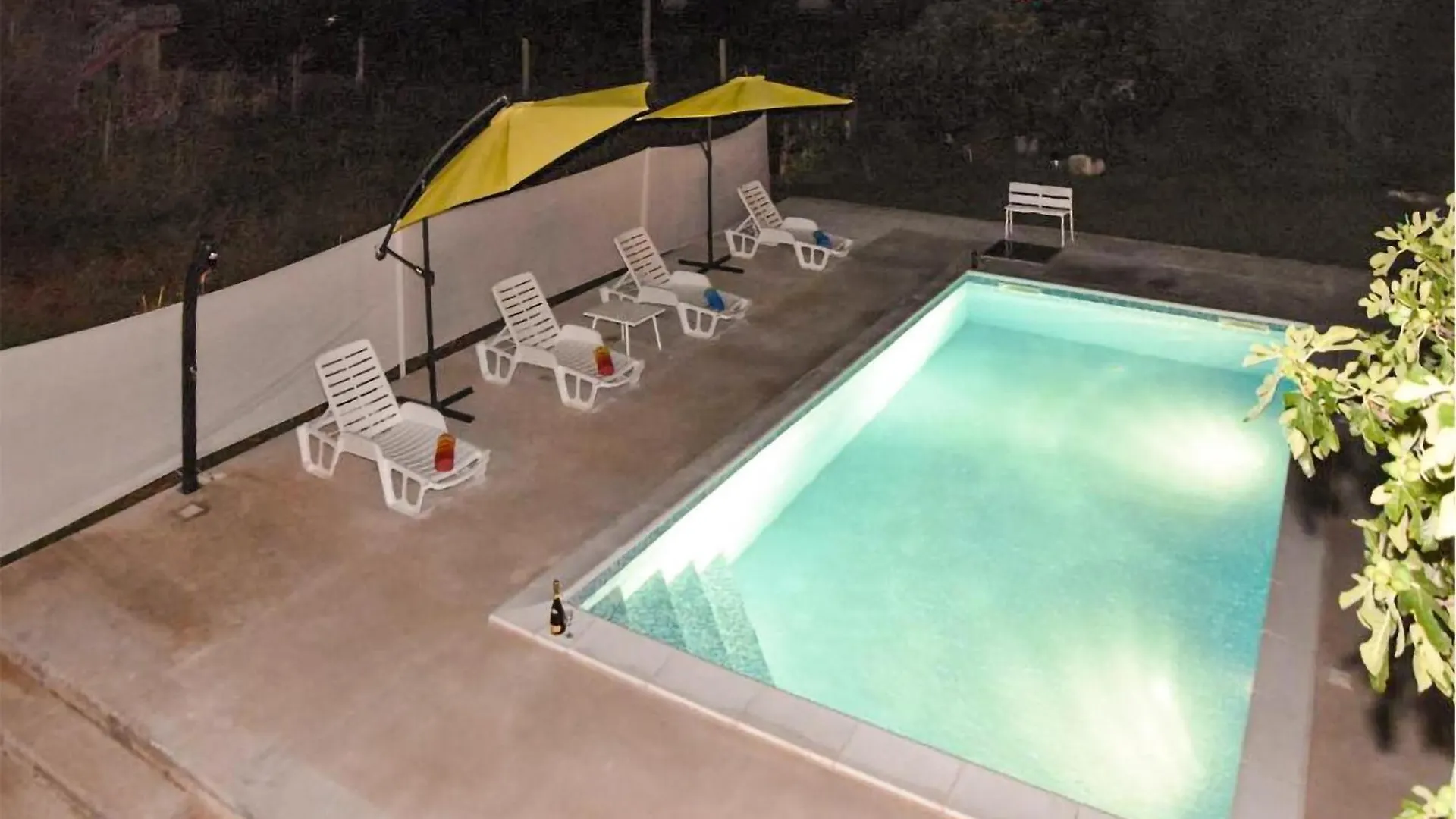 Beautiful Apartment In Sveti Filip I Jakov