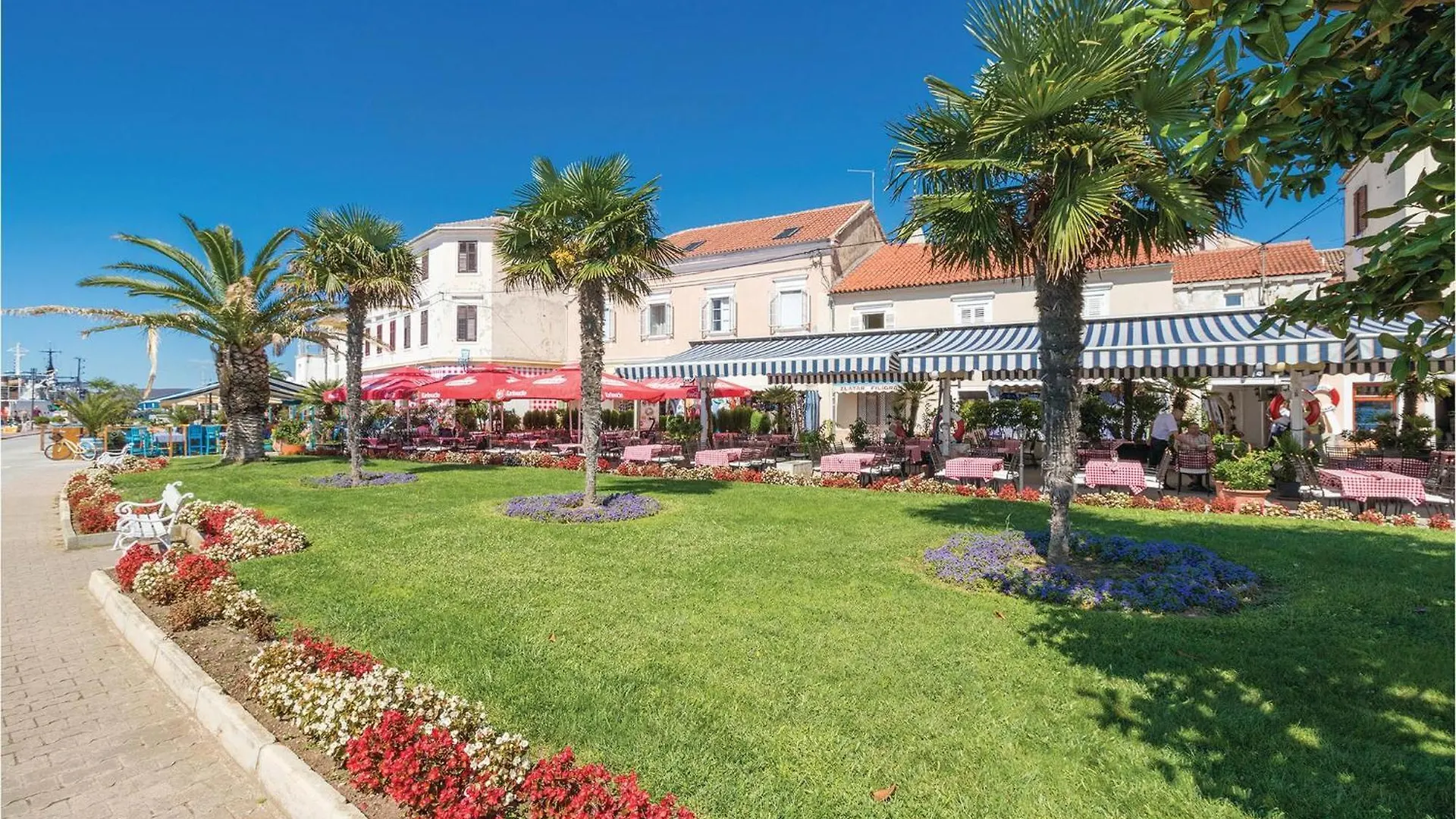 Beautiful Apartment In Sveti Filip I Jakov