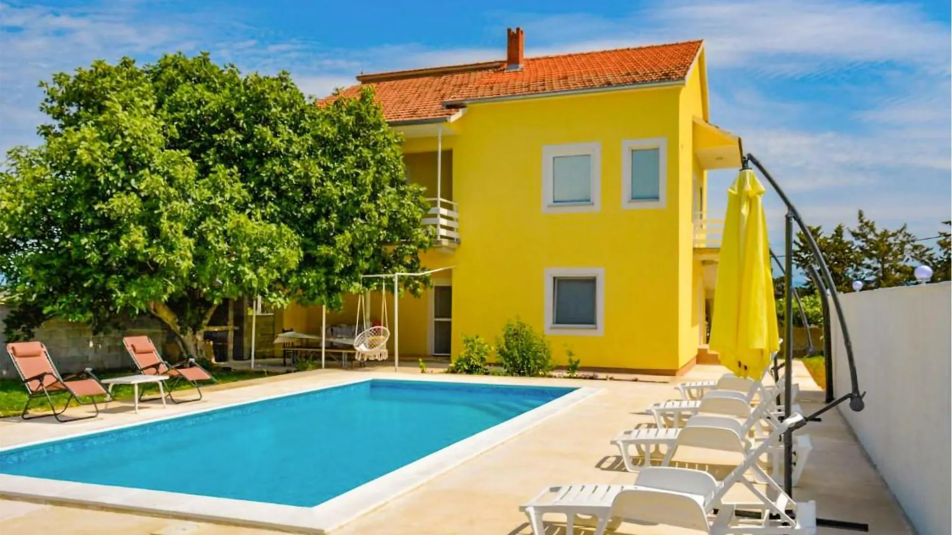 Beautiful Apartment In Sveti Filip I Jakov