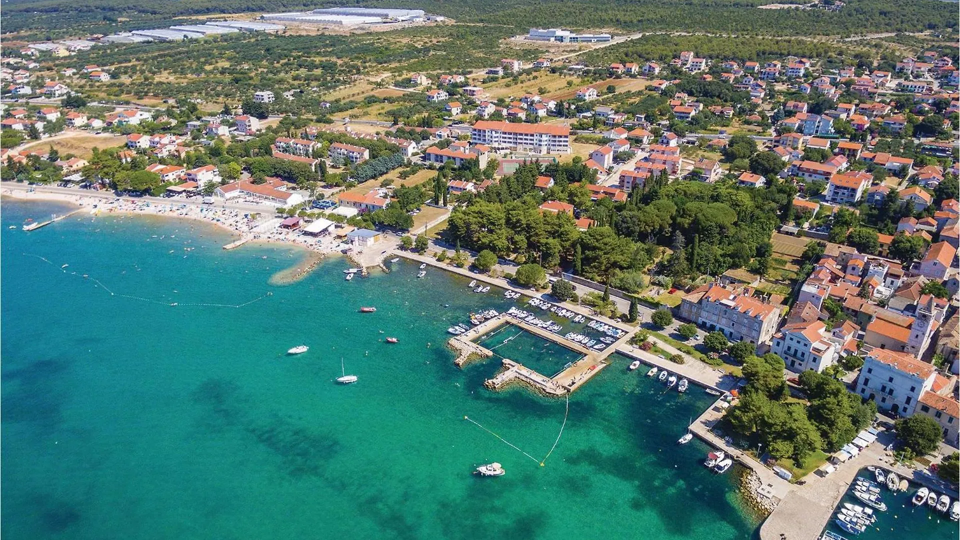 Beautiful Apartment In Sveti Filip I Jakov Croatia